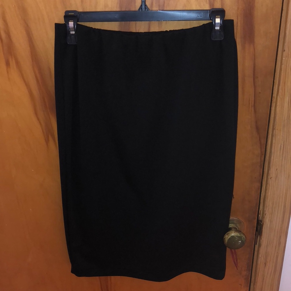 Black pencil skirt